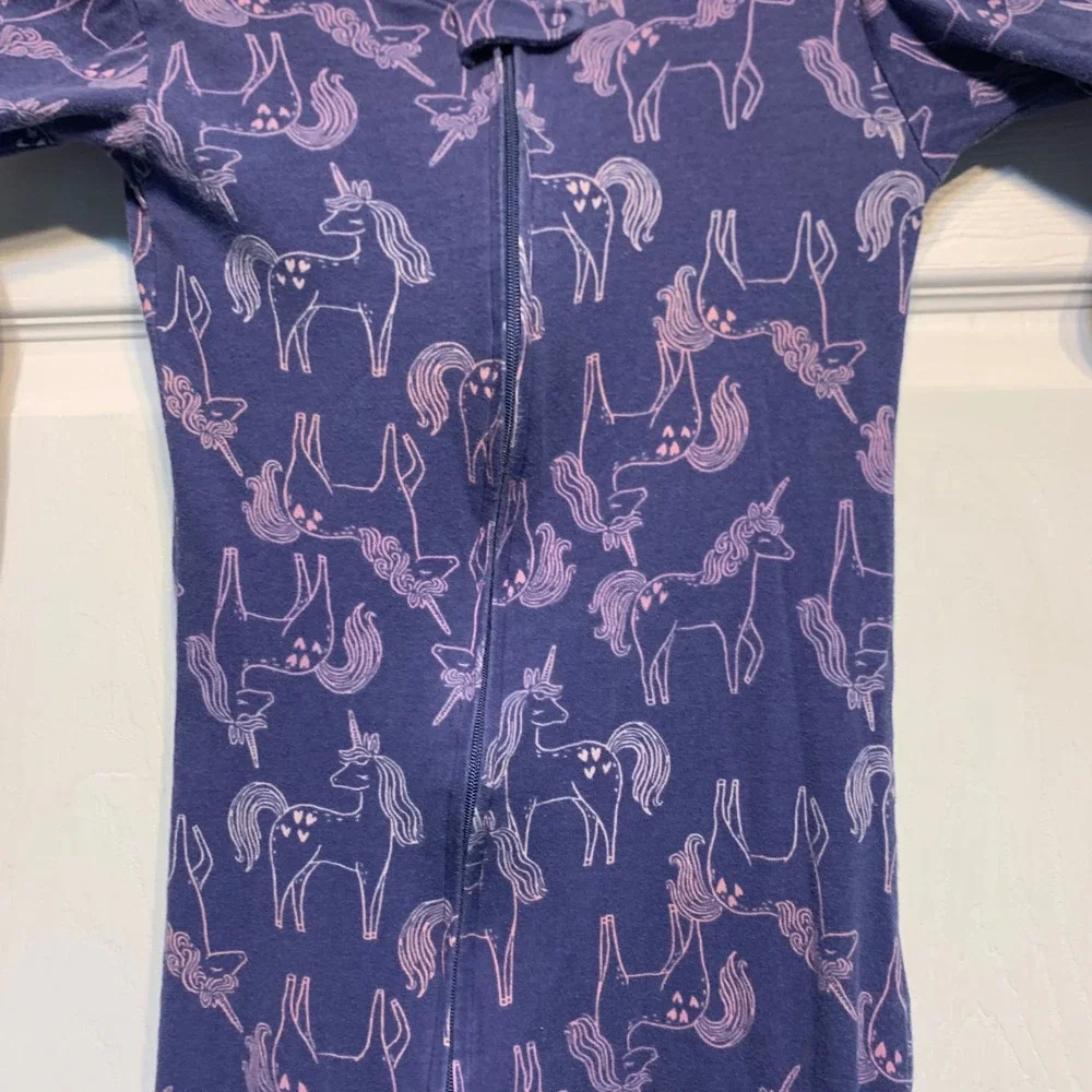 Carter's Unicorn Footed Pajamas 5T Purple Snug Fit Zip Front Sleeper Cozy